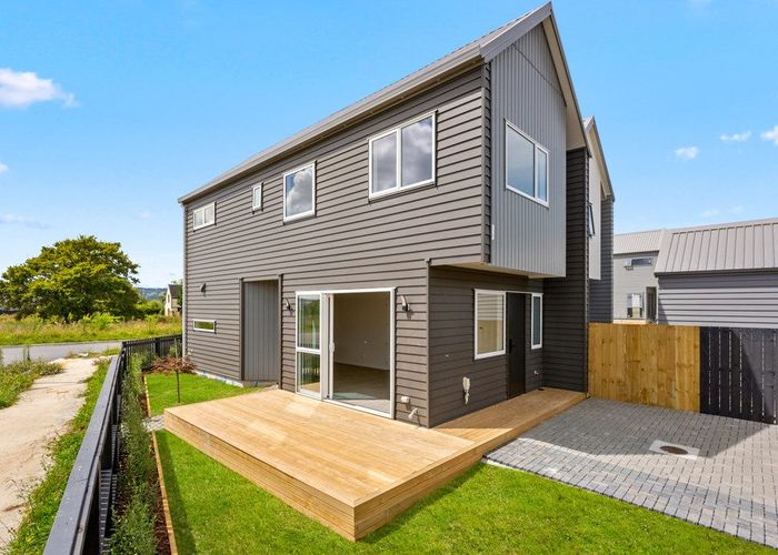  at 2 Taiheru Road, Karaka, Franklin, Auckland