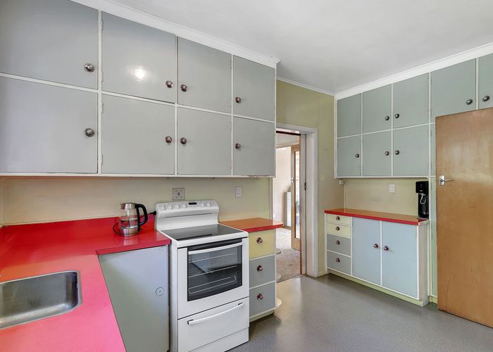 at 84 Newlands Road, Newlands, Wellington