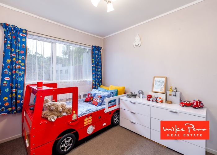 at 1/17 Ballater Place, Highland Park, Auckland