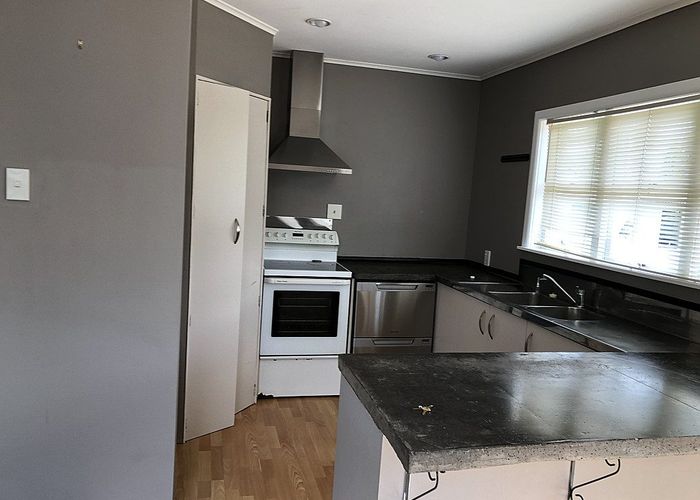 at 81 Lewis Street, Glenview, Hamilton