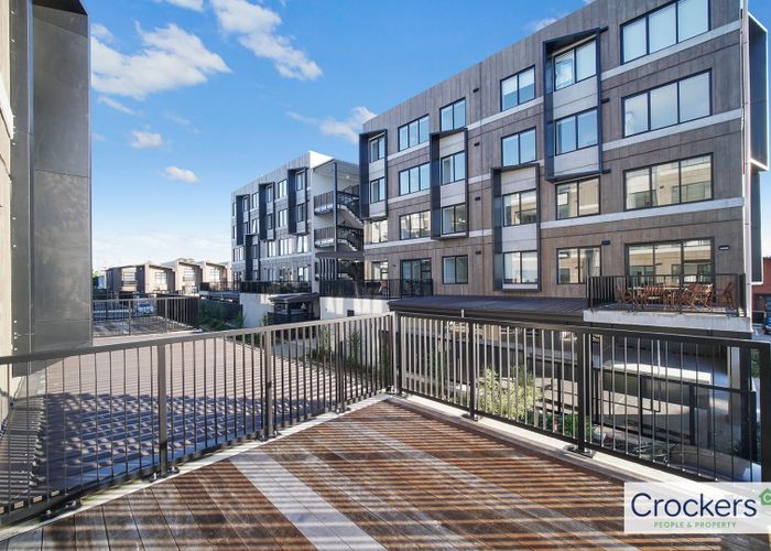  at 5 Rauemi Way, Te Atatu South, Waitakere City, Auckland