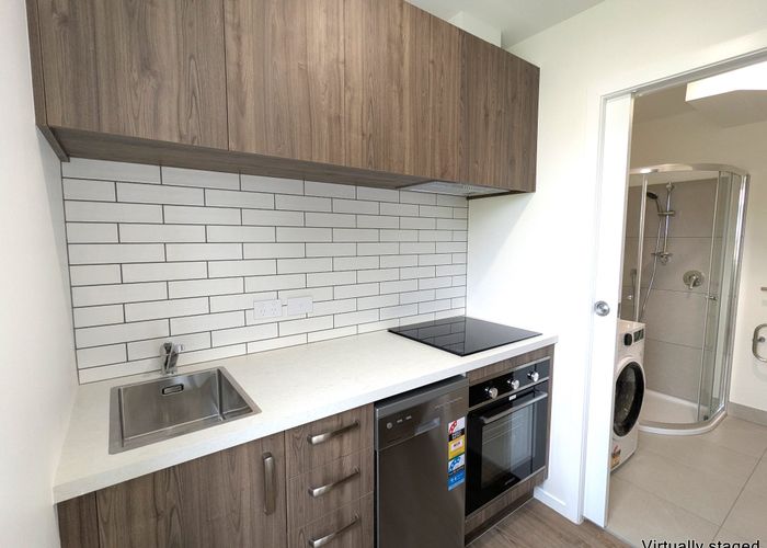  at 11/10-12 Humphreys Place, Mangere, Manukau City, Auckland