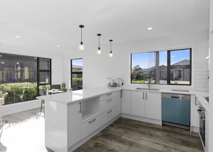  at 5 Kerrigan Crescent, Wallaceville, Upper Hutt, Wellington