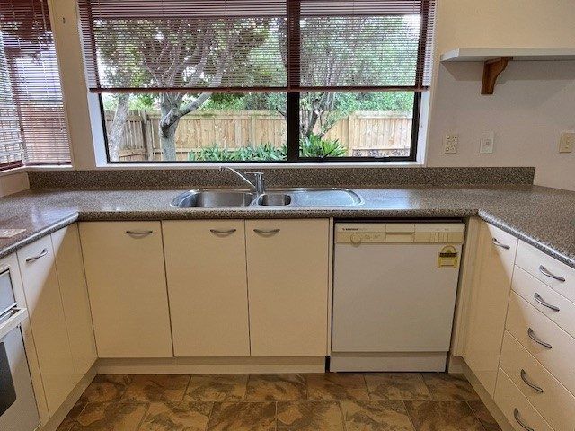  at 2/31 Crescent Hills Court, Northpark, Manukau City, Auckland