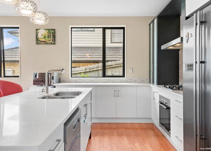  at 23 Namsan Close, Fairview Heights, Auckland