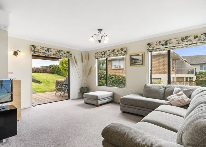  at 1 Owen Place, Omokoroa