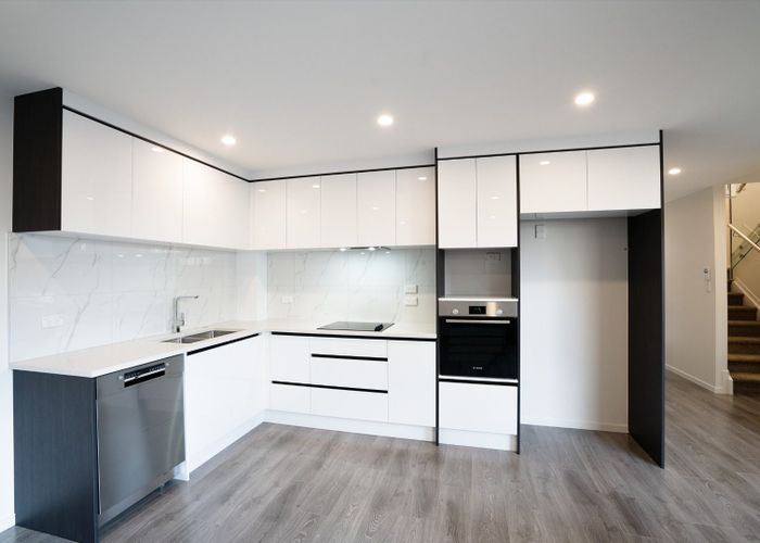  at 16C Dianthus Place, Browns Bay, Auckland