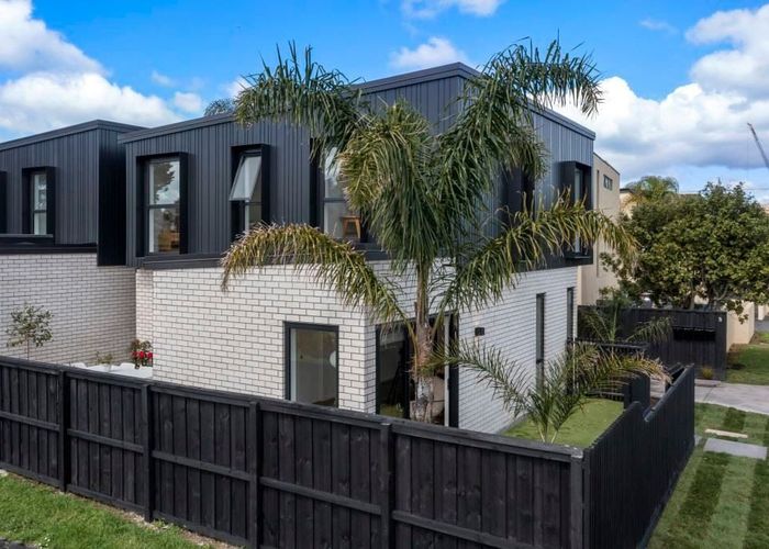  at 5A Hillcrest Avenue, Hillcrest, North Shore City, Auckland