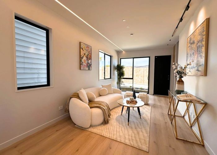  at 2/59 Howe Street, Howick, Manukau City, Auckland