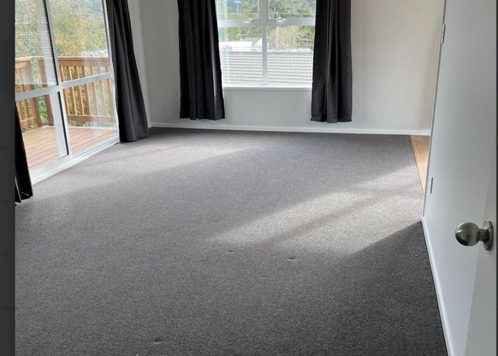  at 2/75 Tramway Road, Beach Haven, North Shore City, Auckland