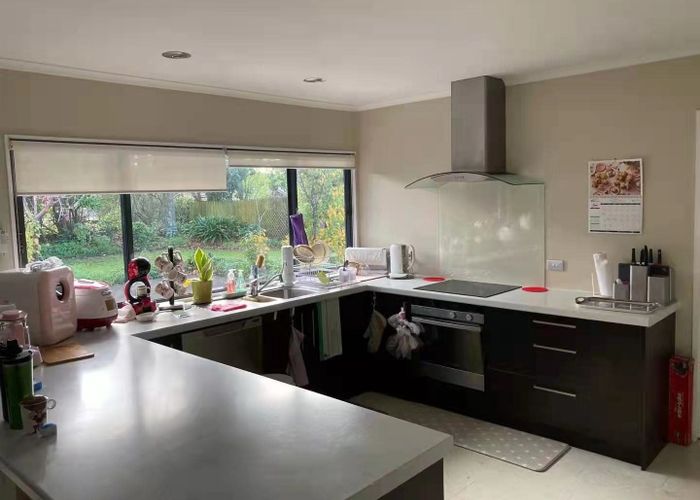  at 17 Frank Nobilo Drive, Golflands, Auckland