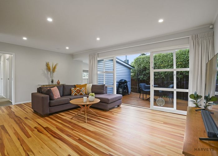  at 14 Willowbrook Place, Titirangi, Auckland