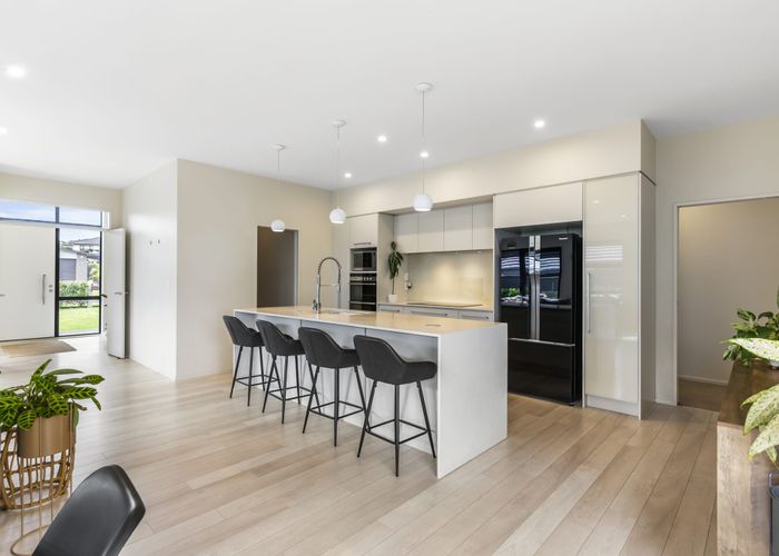  at 27 Doidge Street, Beachlands, Auckland