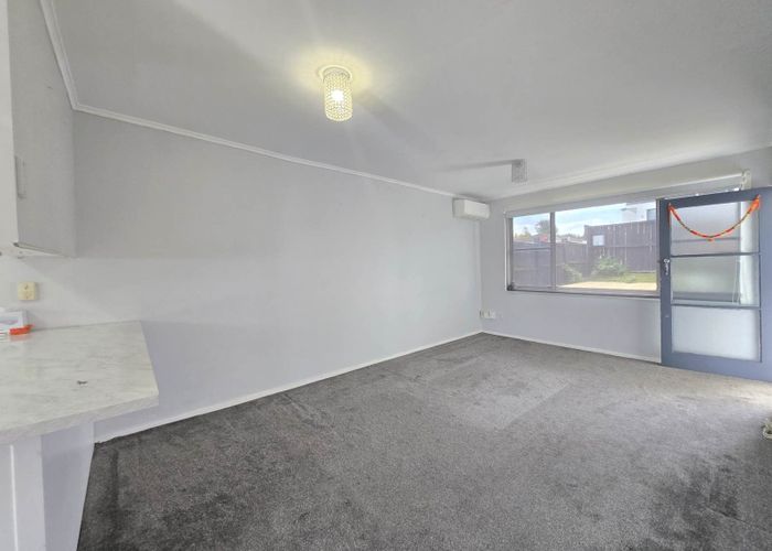  at 2/43 Wyllie Road, Papatoetoe, Manukau City, Auckland