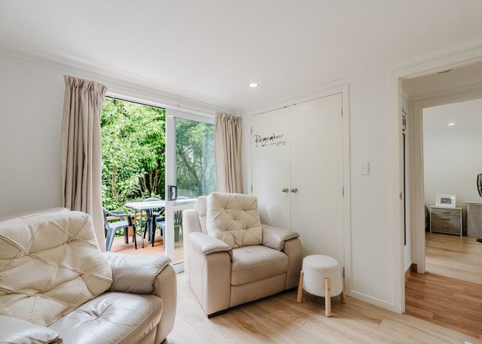  at 30 Barrie Crescent, Silverdale, Hamilton, Waikato