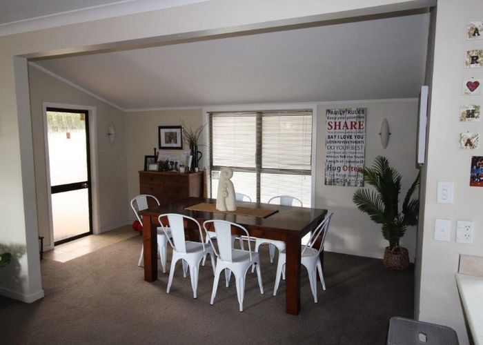 at 30 Grove Road, Papakura, Papakura