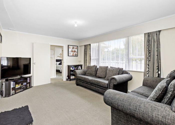  at 15 Bonnie Glen Crescent, Ebdentown, Upper Hutt, Wellington
