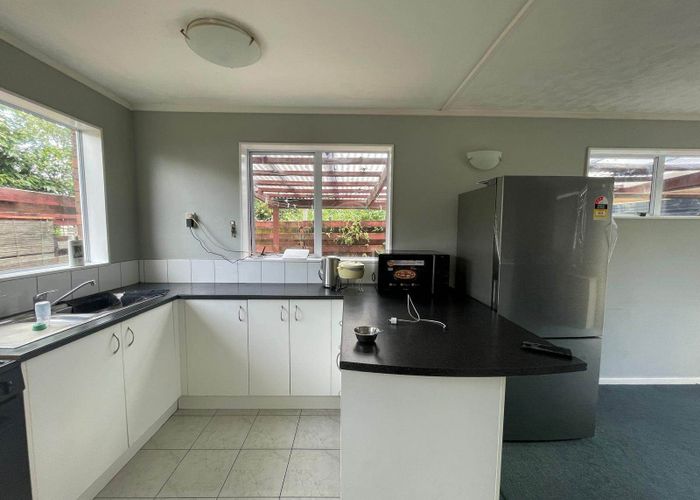 at 21A Royal Road, Massey, Waitakere City, Auckland