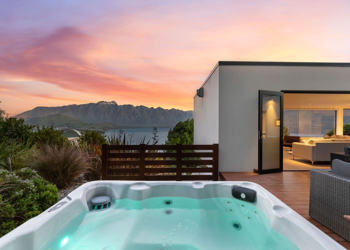  at 15 Richards Park Lane, Town Centre, Queenstown-Lakes, Otago
