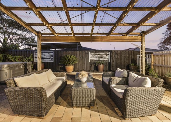  at 136 Gloucester Road, Mount Maunganui, Mount Maunganui
