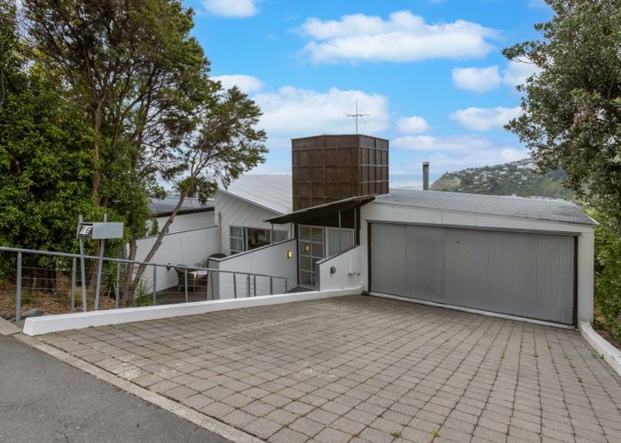  at 16  Glendevere Terrace, Redcliffs, Christchurch City, Canterbury