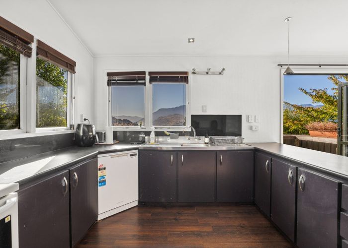  at 6 Wynyard Crescent, Fernhill, Queenstown-Lakes, Otago