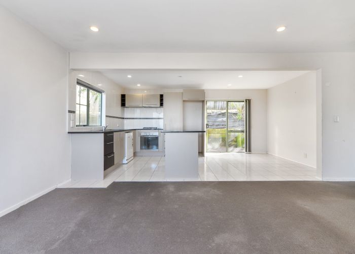  at 1 Highgrove Lane, Totara Vale, North Shore City, Auckland