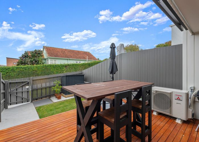  at 10 Dunkirk Terrace, Mount Albert, Auckland City, Auckland