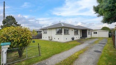  at 16 Hyde Street, Clifton, Invercargill