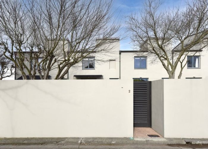  at 2/18 Rastrick Street, Merivale, Christchurch