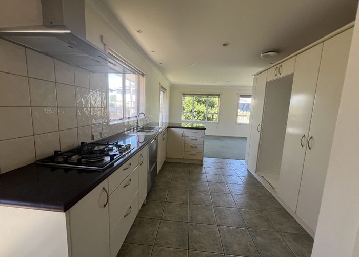  at 11 Grange Road, Papatoetoe, Auckland