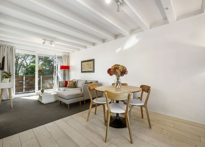  at 18/67 Princes Street, Northcote Point, North Shore City, Auckland