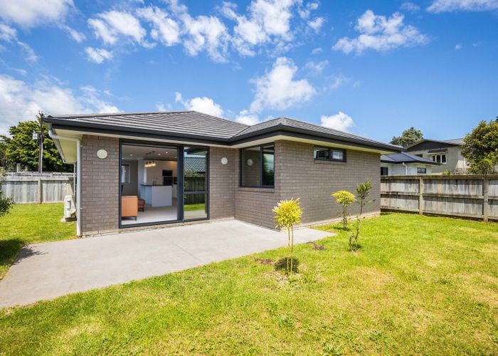  at 213C Junction Road, Highlands Park, New Plymouth