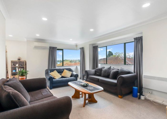  at 2/213 Queens Road, Panmure, Auckland City, Auckland