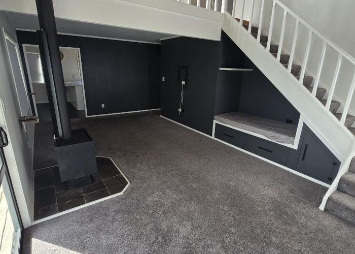  at 21 Sungrove Rise, Sunnyvale, Waitakere City, Auckland