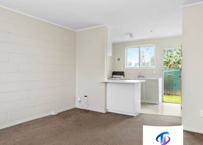  at 10/243A Saint George Street, Papatoetoe, Manukau City, Auckland