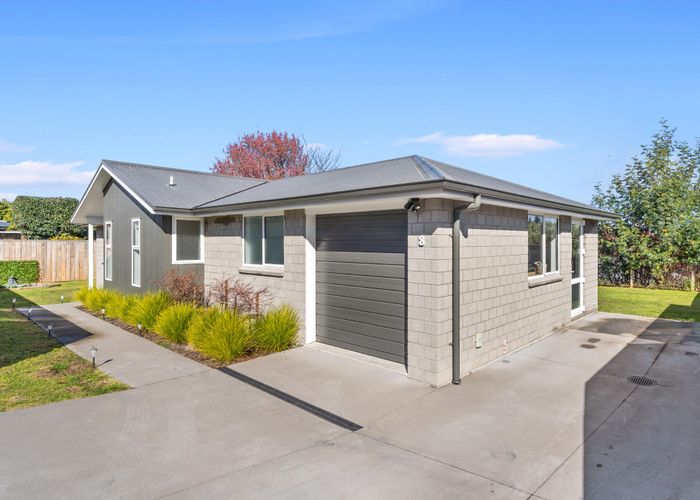  at 8 Mossie Way, Greerton, Tauranga