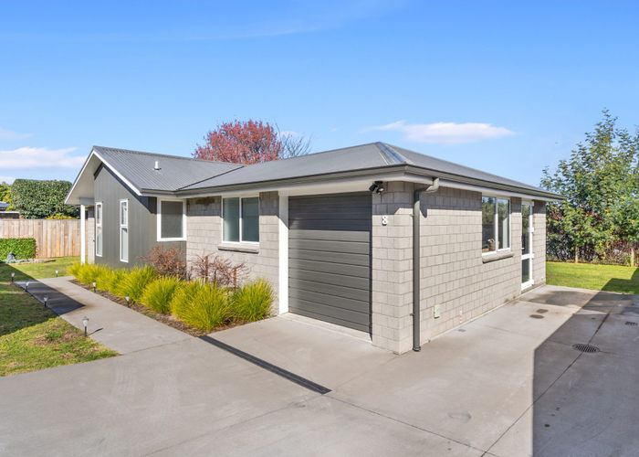  at 8 Mossie Way, Greerton, Tauranga