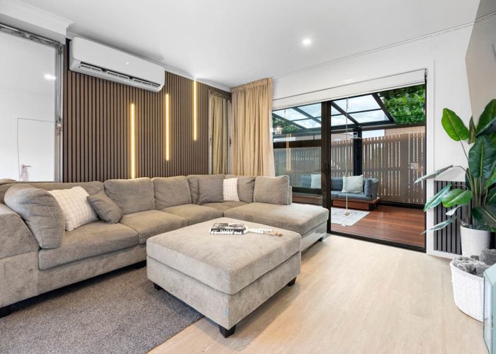  at 102 Te Tihi Street, Wiri, Manukau City, Auckland