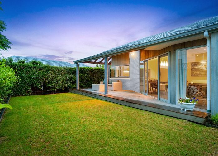  at 2/2 Rahopara Street, Castor Bay, North Shore City, Auckland