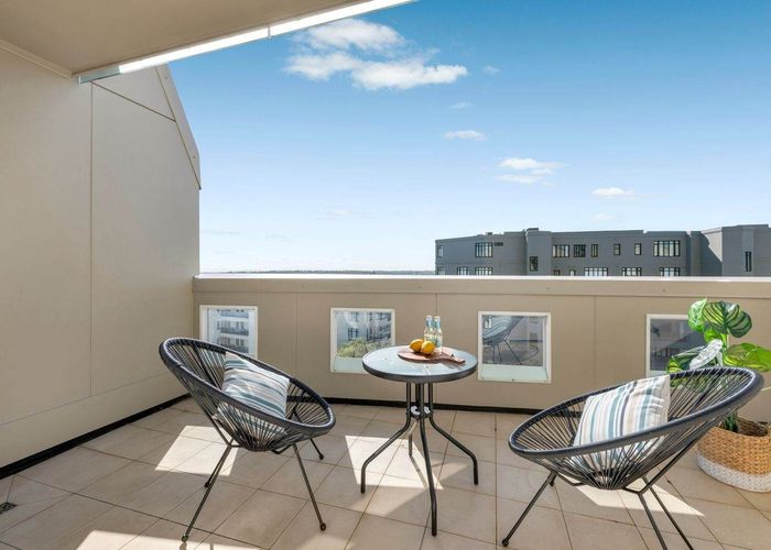  at 17/118 Broadway, Newmarket, Auckland City, Auckland