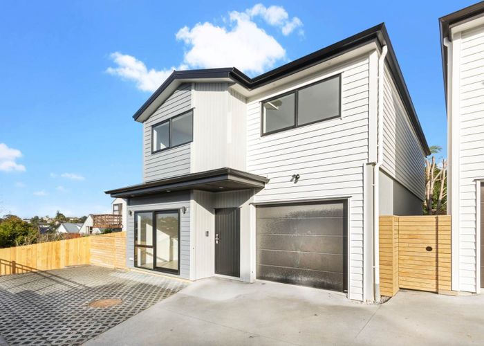  at 2E Ceramco Place, Torbay, North Shore City, Auckland