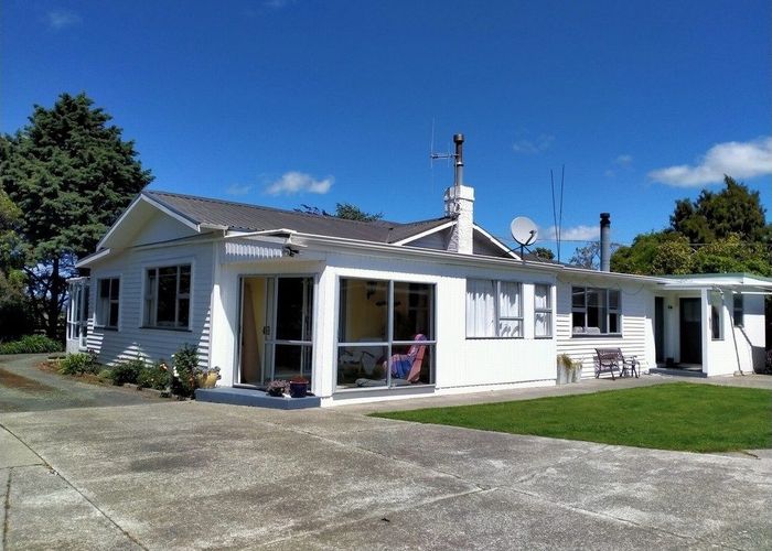  at 233 Aorangi Road, Aorangi