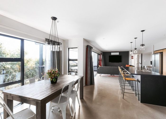  at 7 Greenvale Place, Welcome Bay, Tauranga