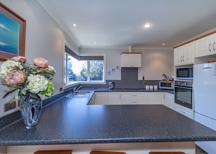  at 180 Bath Street, Levin, Levin
