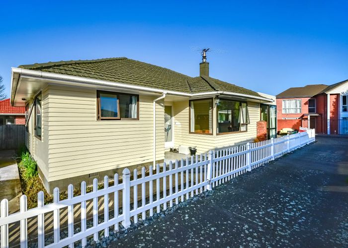  at 46 Athol Terrace, Ilam, Christchurch City, Canterbury