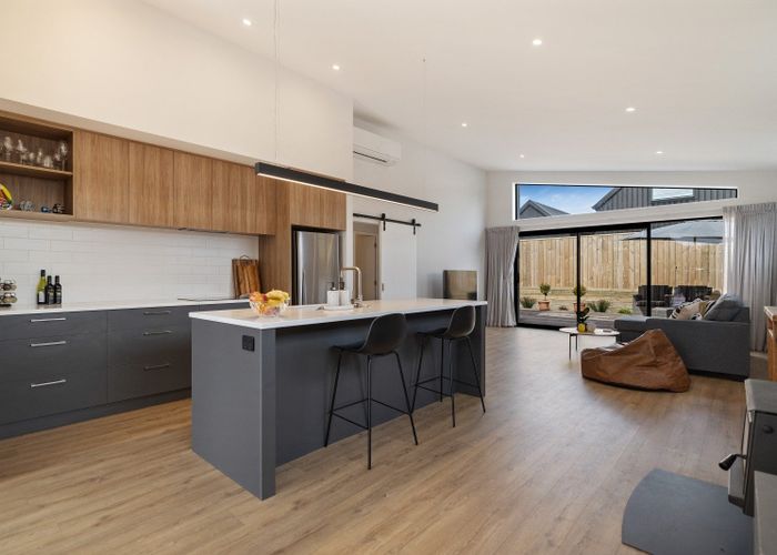  at 4 Shallow Close, Jacks Point, Queenstown-Lakes, Otago