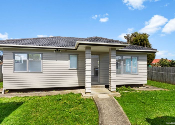  at 22 Kohinoor Avenue, Mangere, Auckland