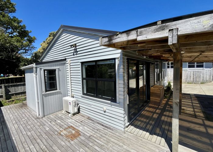  at Green Bay, Waitakere City, Auckland