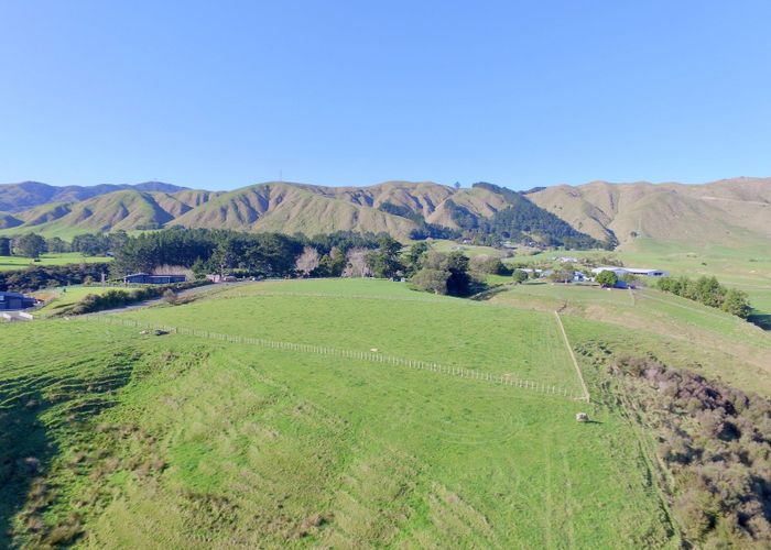  at 158 Albert Road, Tokomaru, Palmerston North